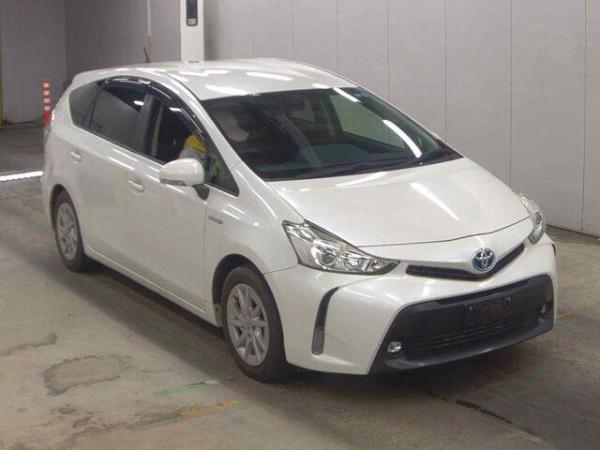 Toyota Prius ALPHA S