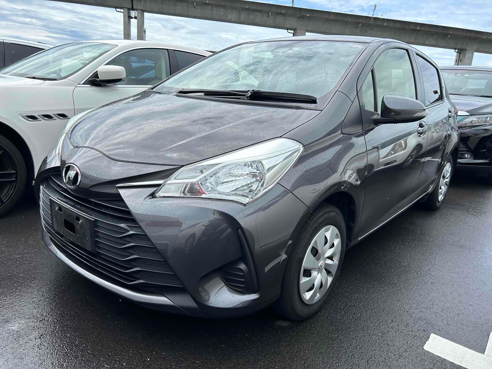 Toyota Vitz F