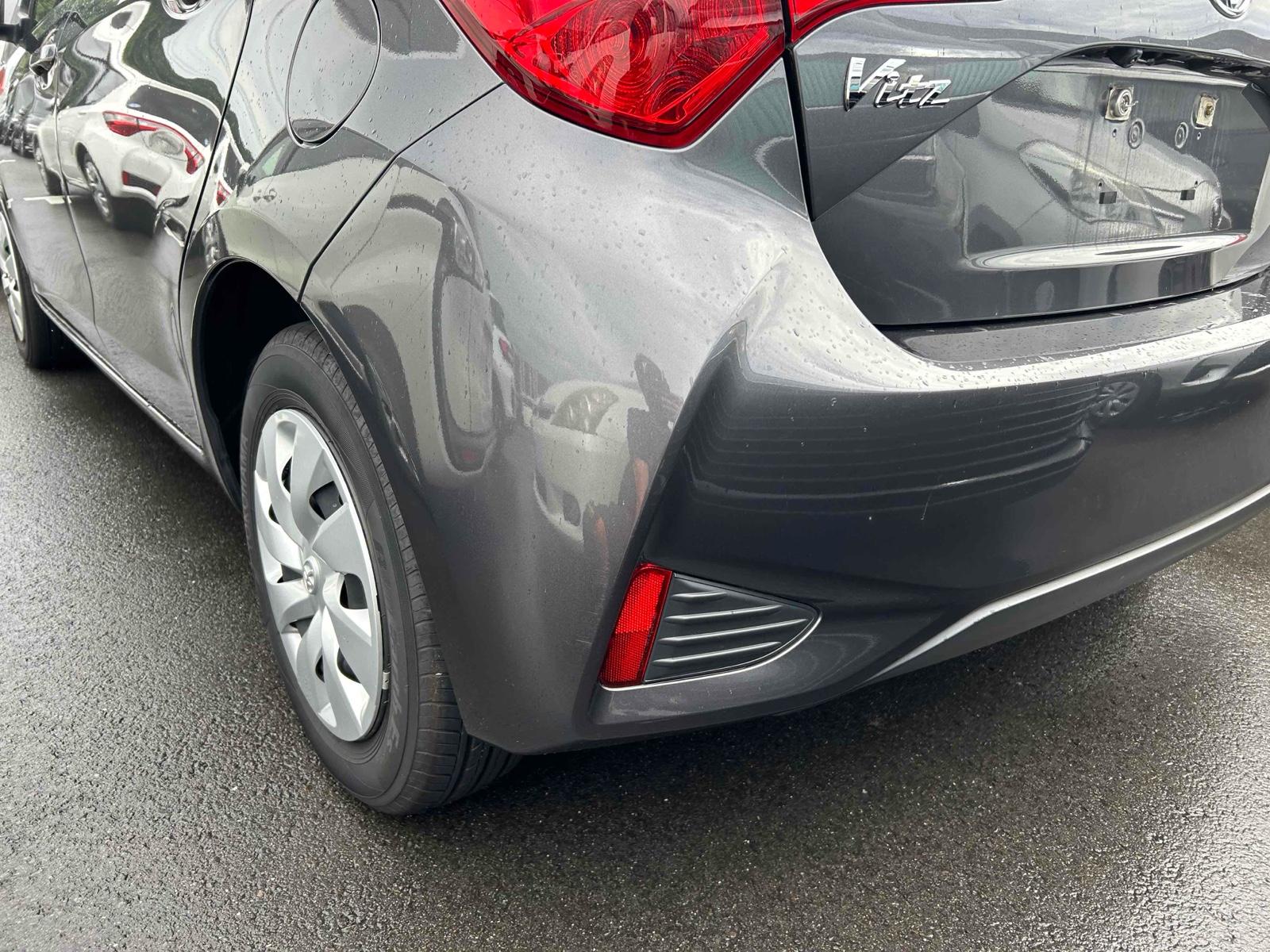 Toyota Vitz F