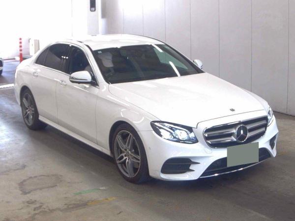 Mercedes-Benz E-CLASS E220D AVG SPORTS