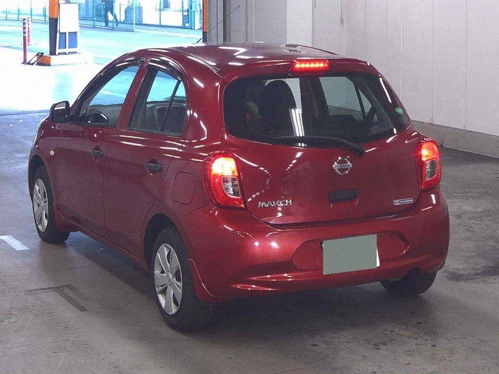 Nissan MARCH S