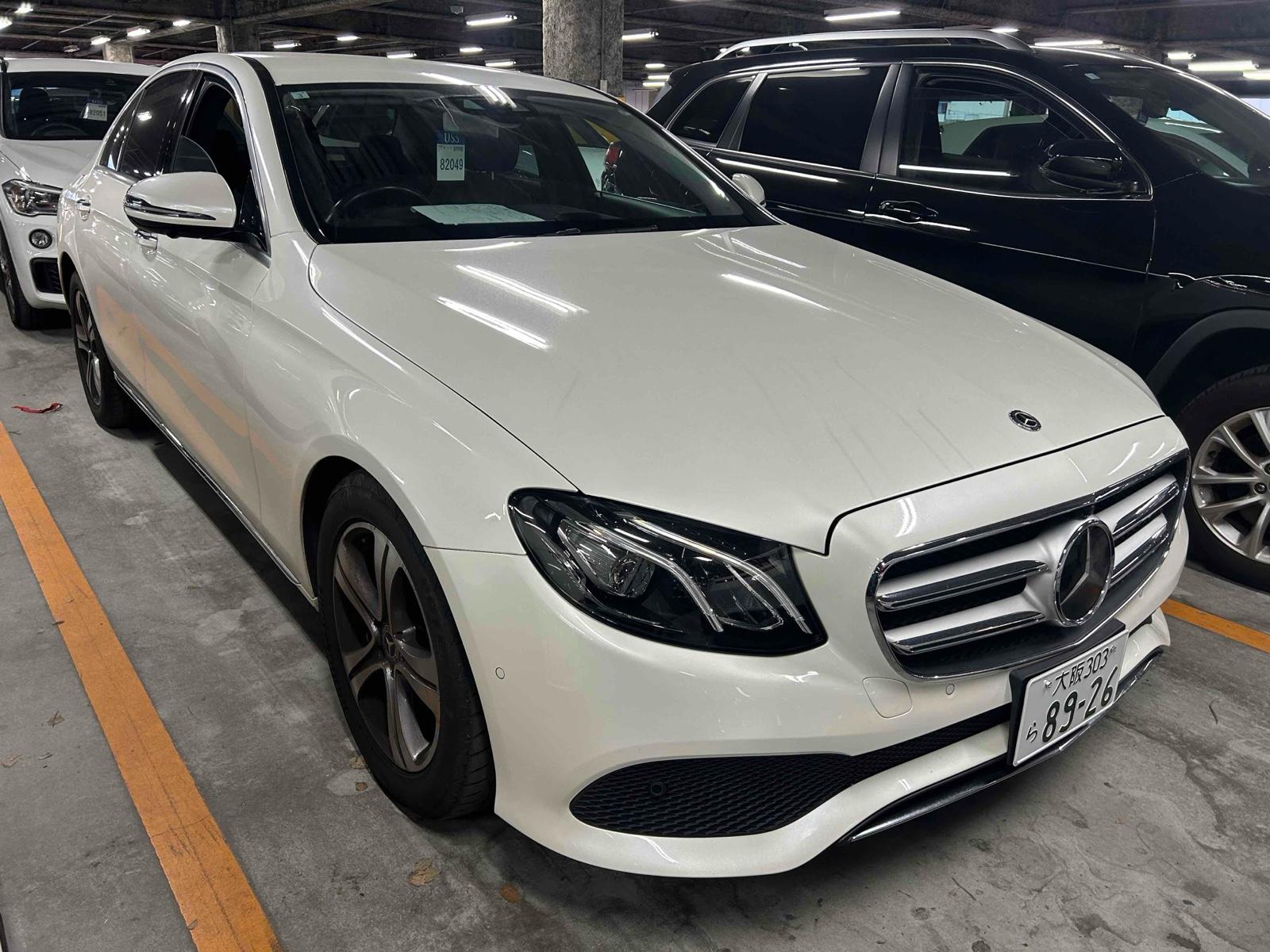Mercedes-Benz E Class E220D AVANT GYARU