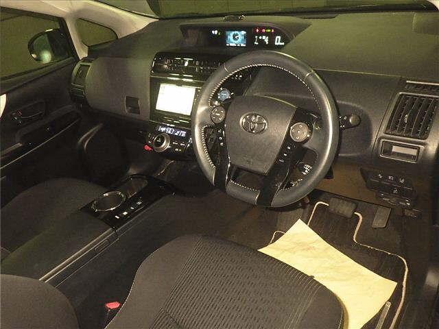 Toyota Prius ALPHA S TUNE BLACK 2 7 SEAT TSS