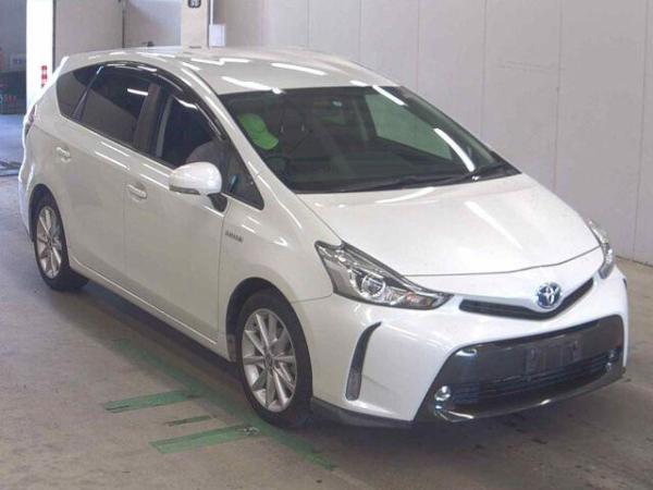 Toyota Prius ALPHA S TOURING SELECTION