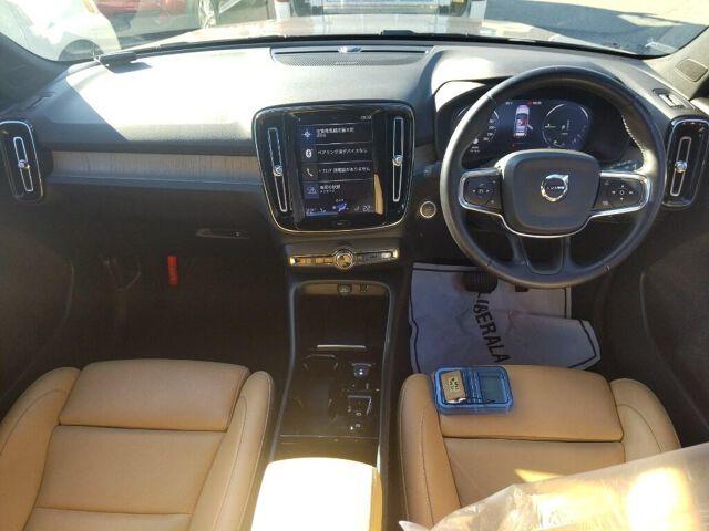 Volvo XC40 RECHARGE PLUG-IN HYBRID T5 INS
