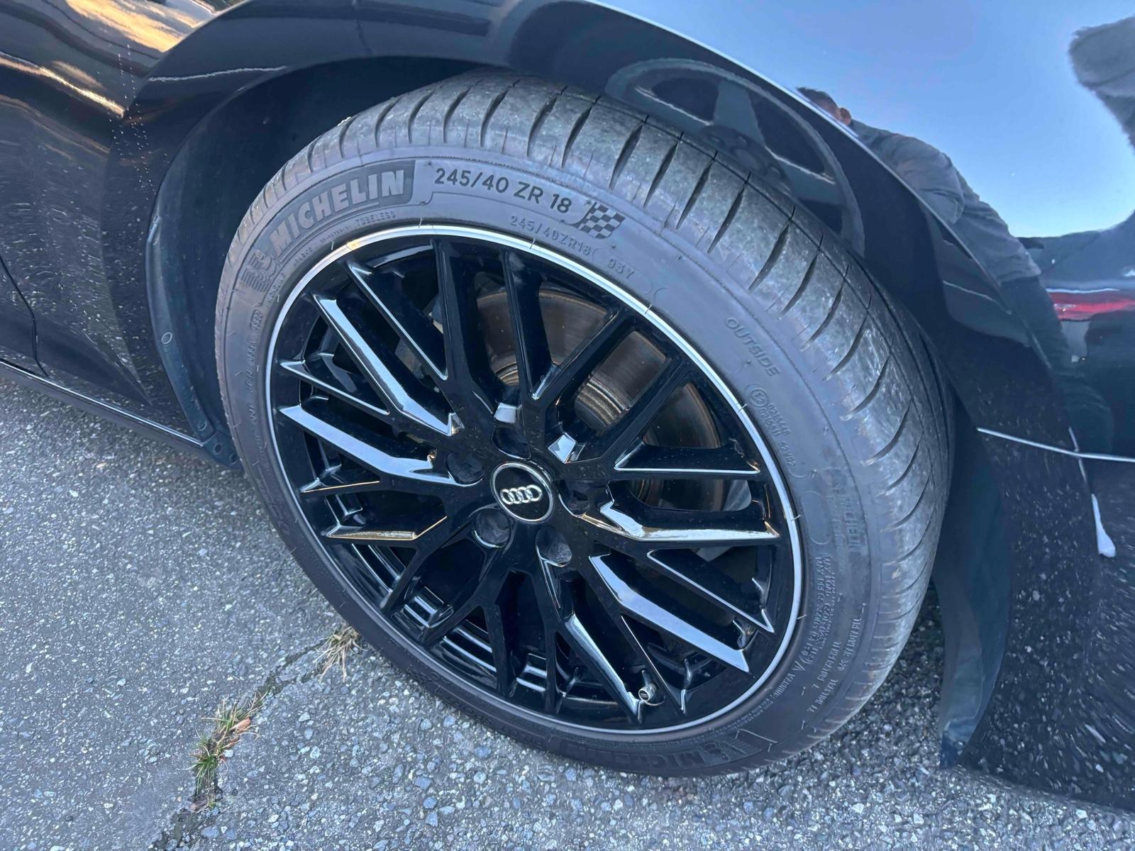Audi A4 AVANTE A4 35TFSI SP BLACK ELEGANCE