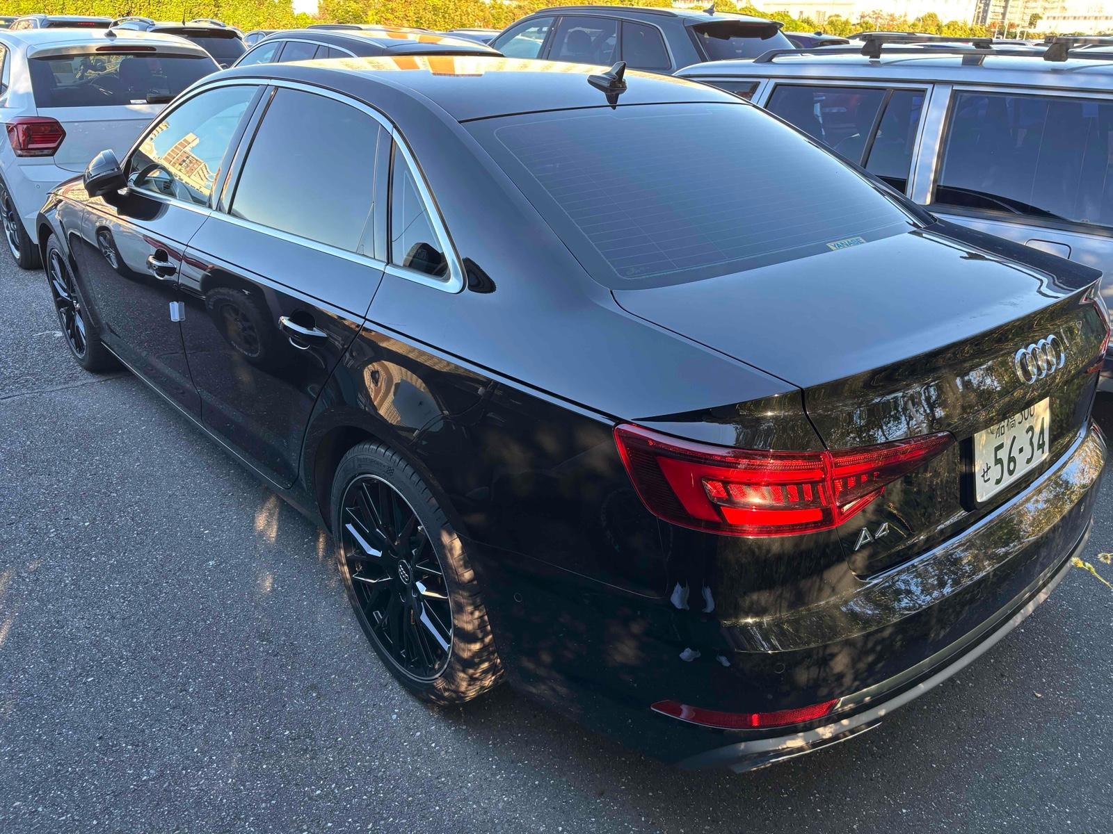 Audi A4 AVANTE A4 35TFSI SP BLACK ELEGANCE