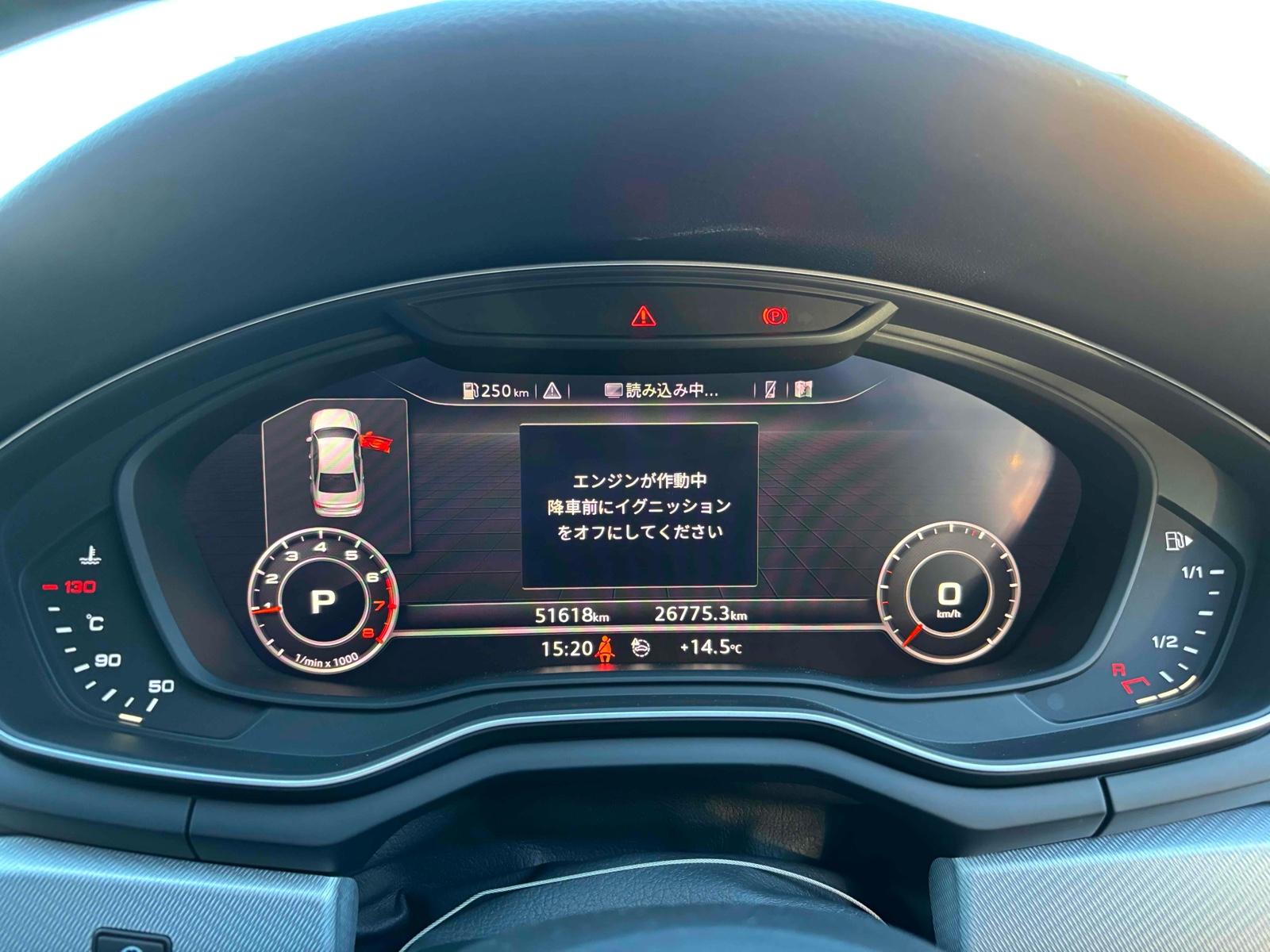 Audi A4 AVANTE A4 35TFSI SP BLACK ELEGANCE