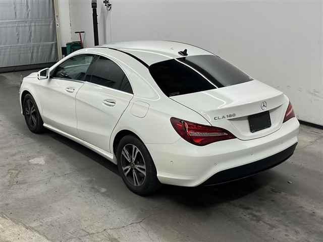 Mercedes-Benz CLA CLA180