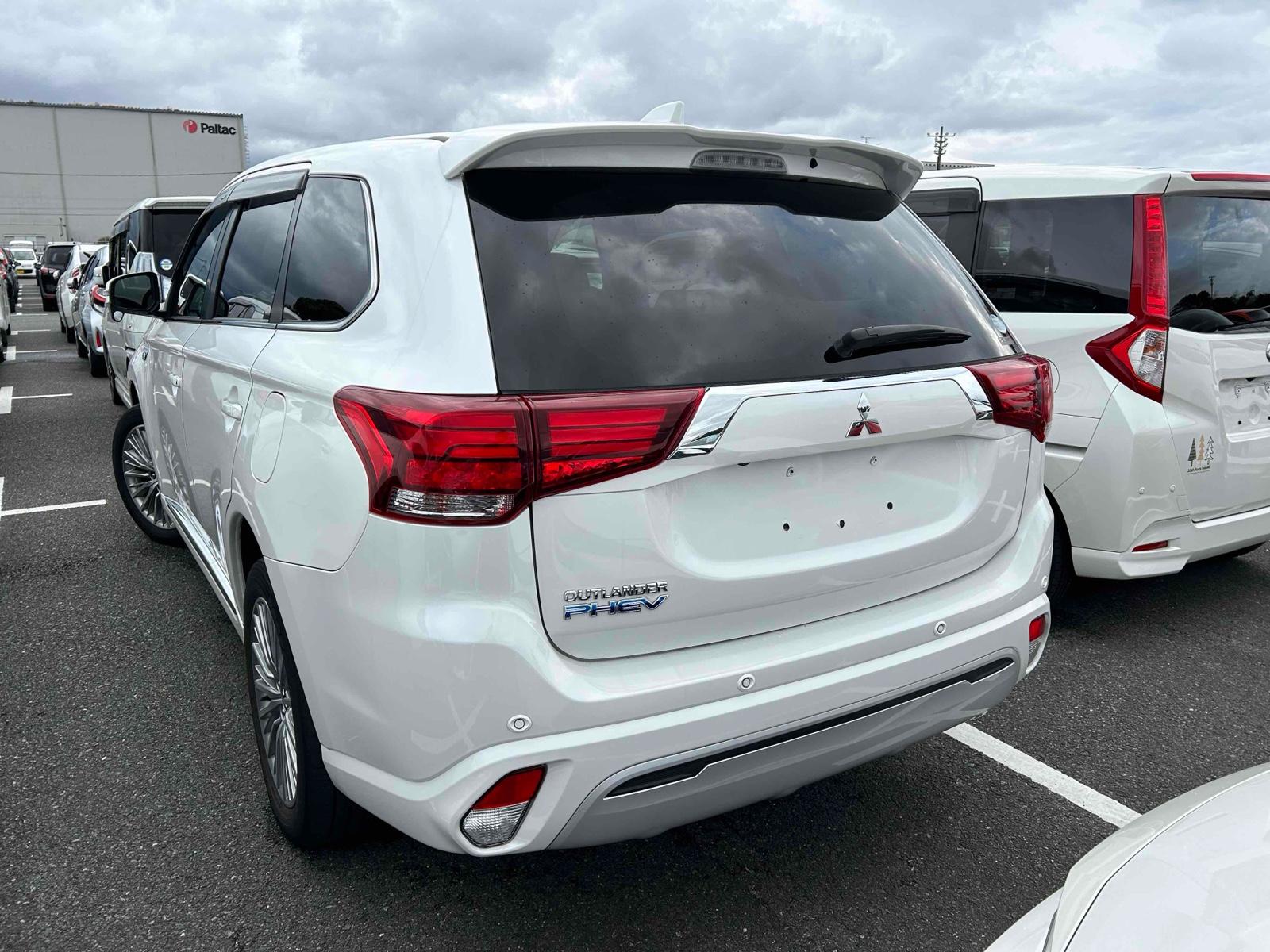 Mitsubishi Outlander PHEV G LIMITED 4WD