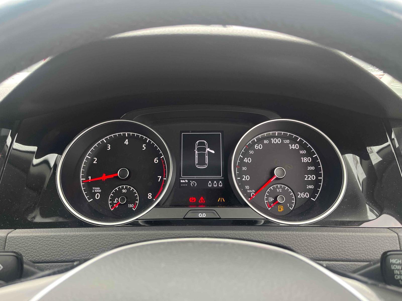 Volkswagen GOLF 5D TSI HIGH LINE