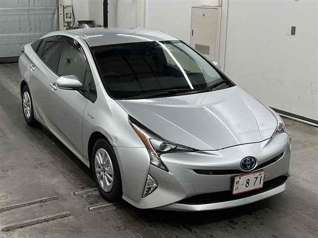 Toyota Prius  S SAFETY PLUS