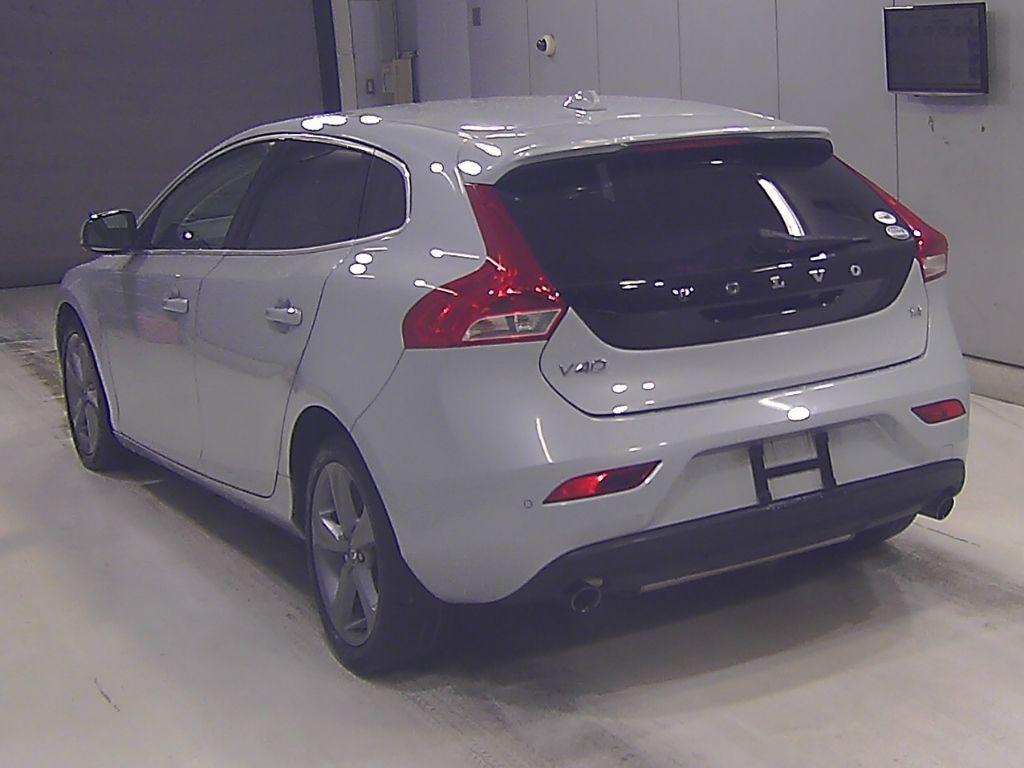 Volvo V40 T4