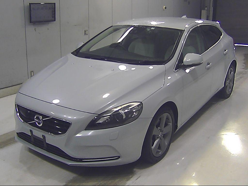 Volvo V40 T4