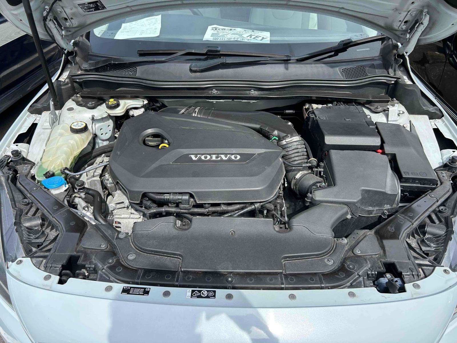 Volvo V40 T4