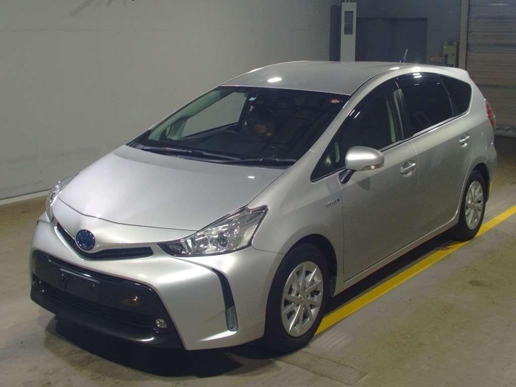 Toyota Prius ALPHA S