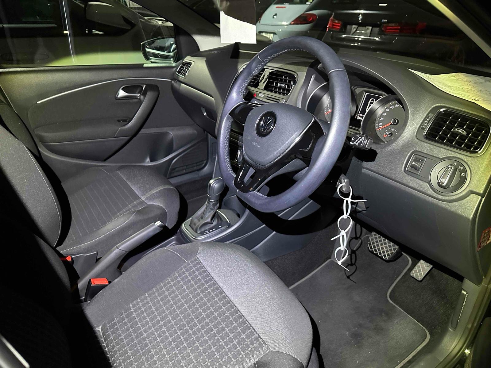 Volkswagen Polo TSI COMFORT LINE