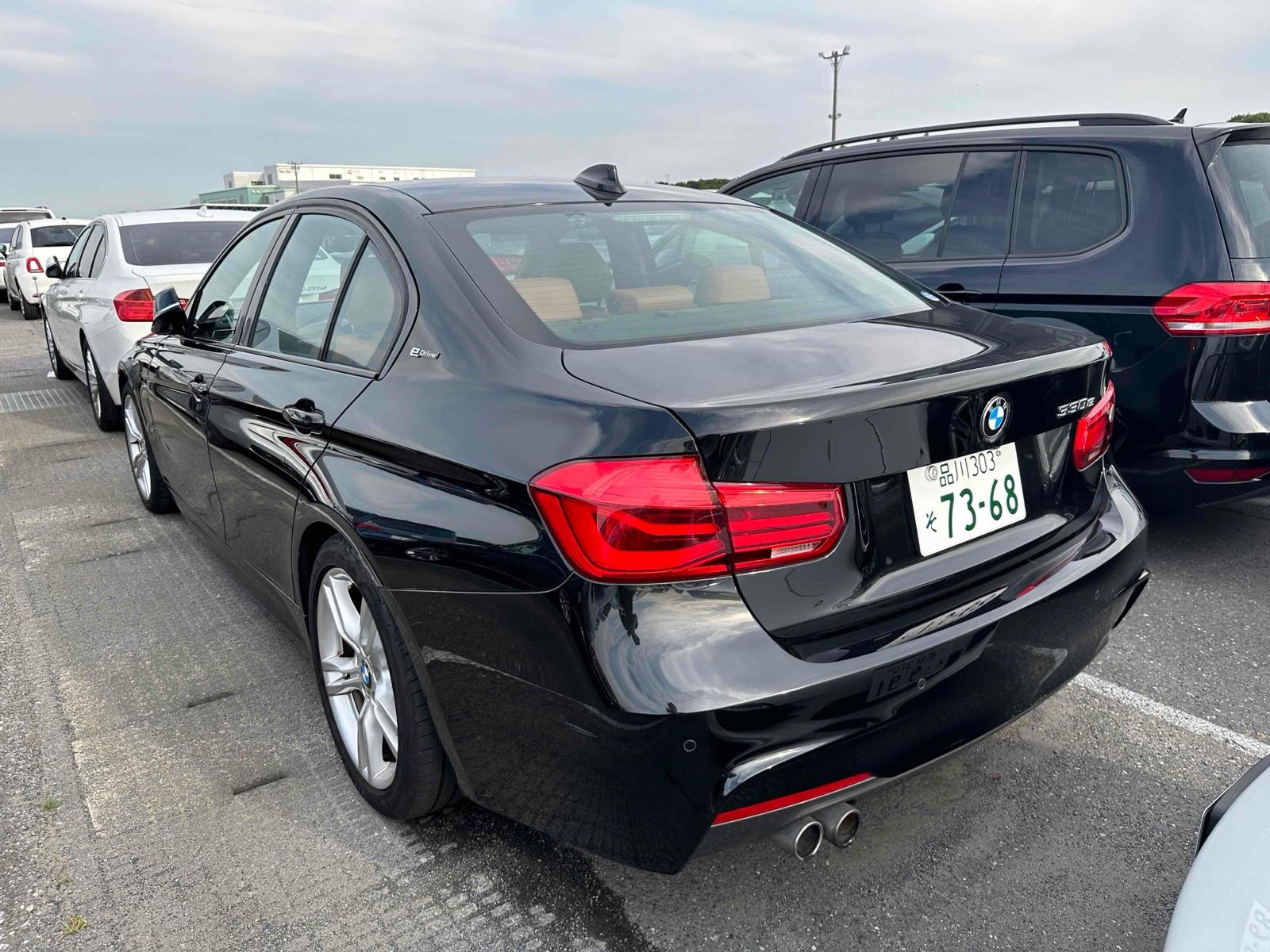 BMW 330E M-SPORT