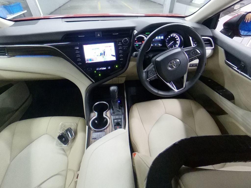 Toyota Camry G LEATHER PACKAGE