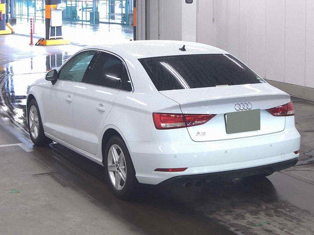 Audi A3 SEDAN 30TFSI