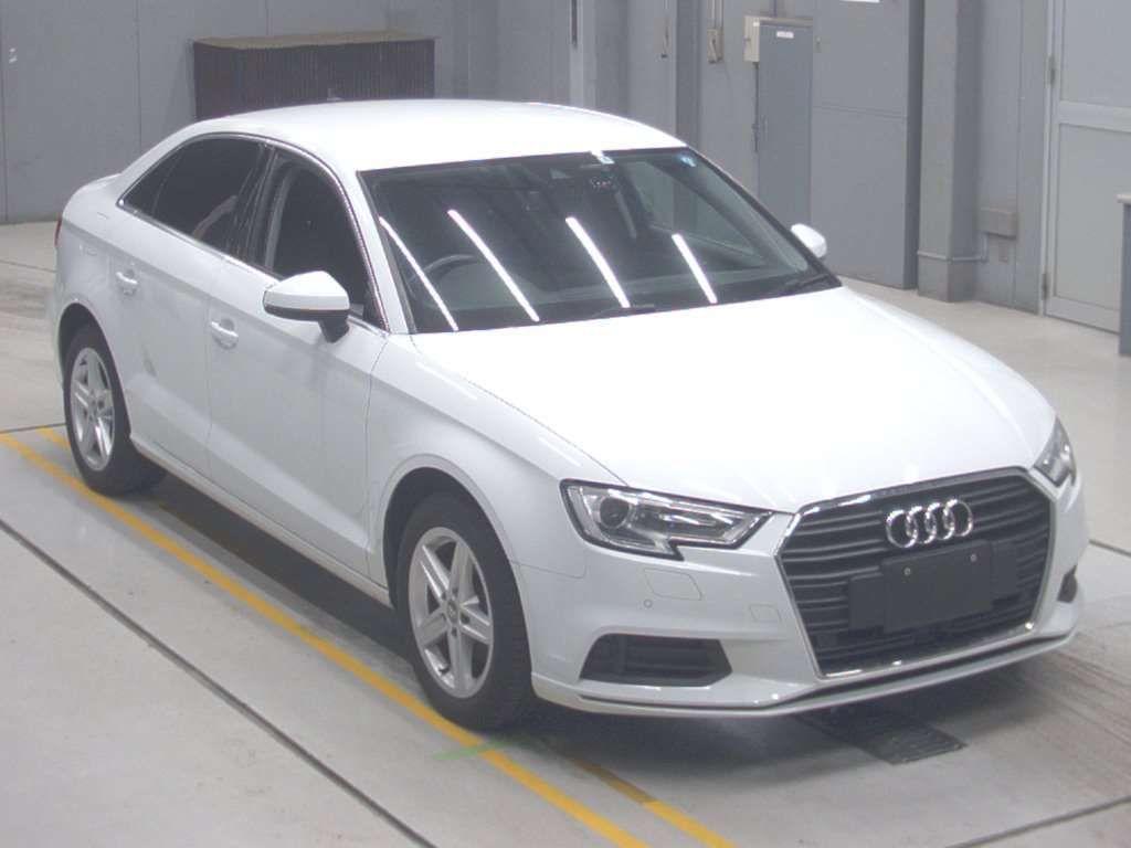 Audi A3 SEDAN 30TFSI