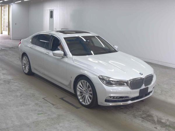 BMW 740 E IPERFORMANCE