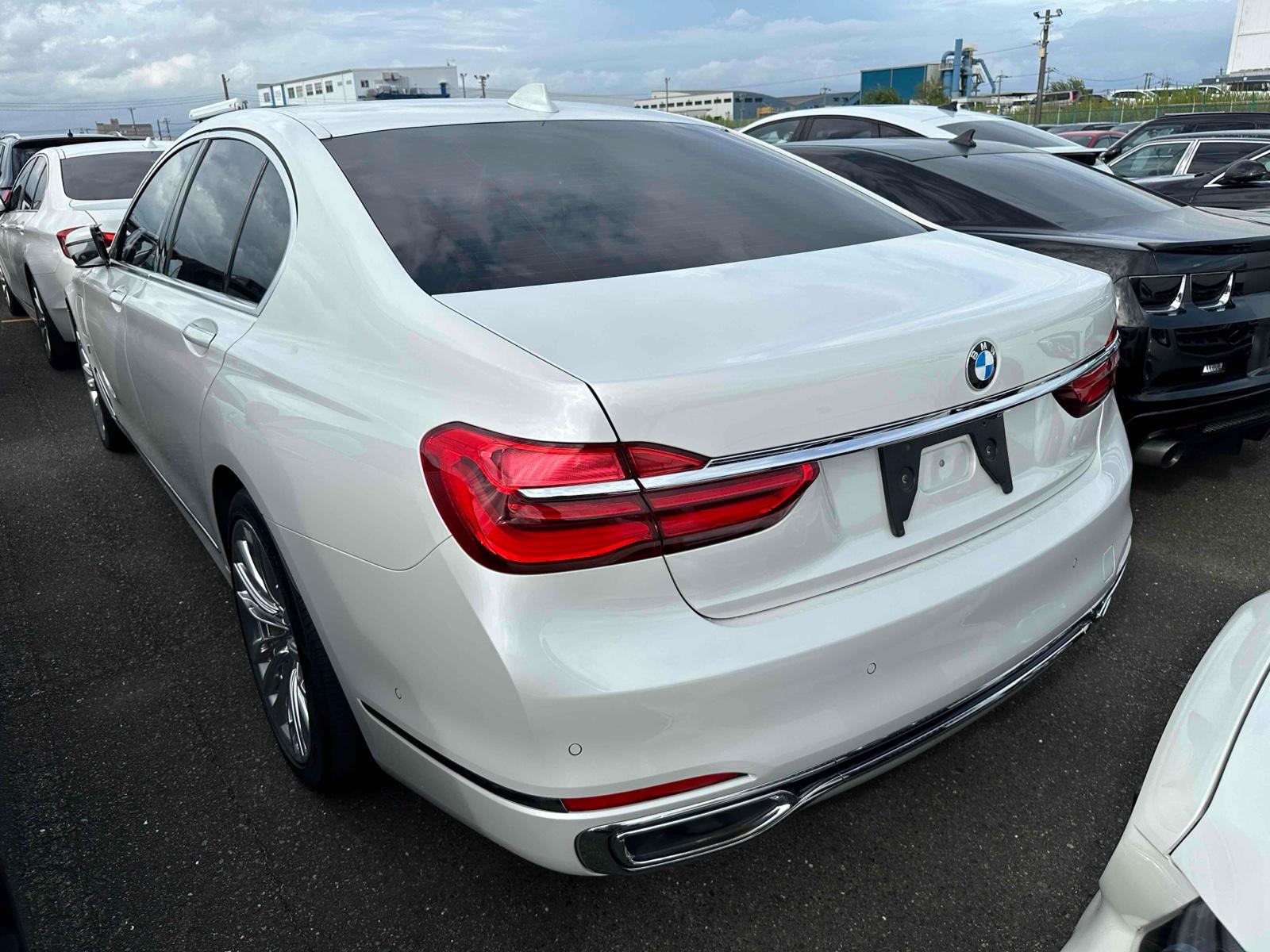 BMW 740 E IPERFORMANCE