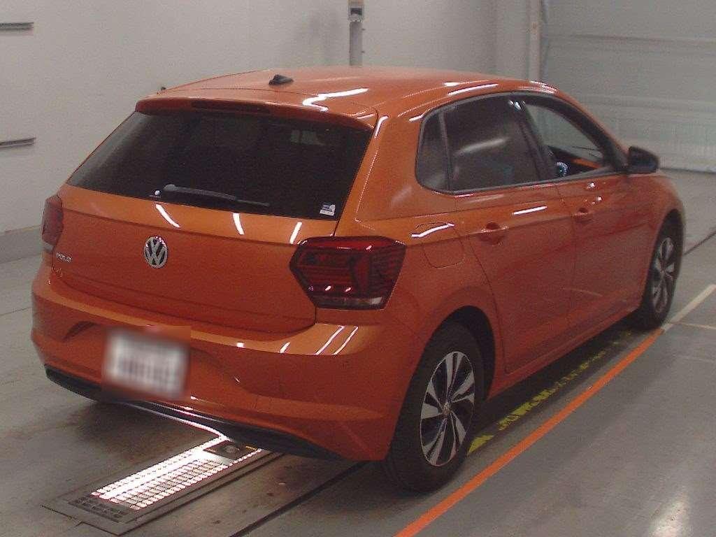 Volkswagen Polo TSIｺﾝﾌｫｰﾄﾗｲﾝ