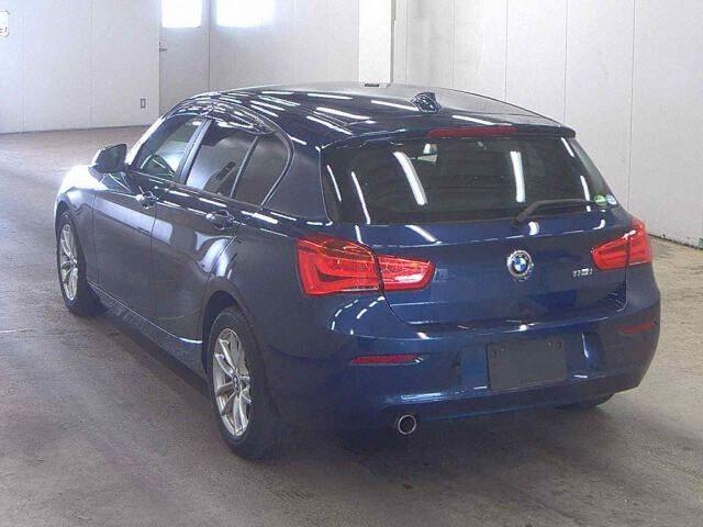 BMW 1 SERIES 5D 118I