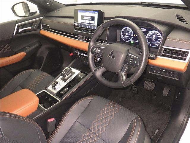 Mitsubishi Outlander Phev 4WD PHEV P