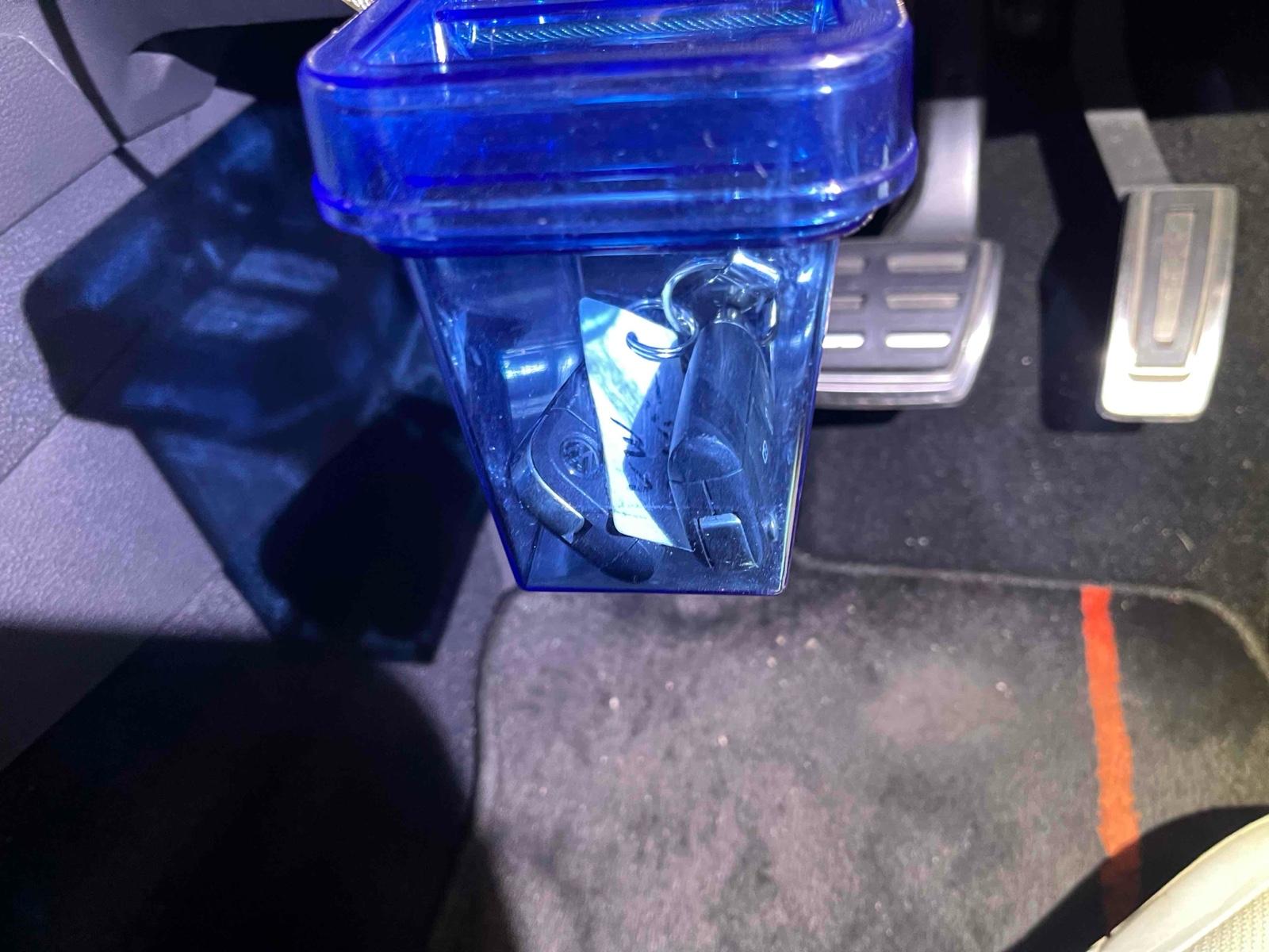 Volkswagen GOLF GTI BASE GRADE DCC PACKAGE
