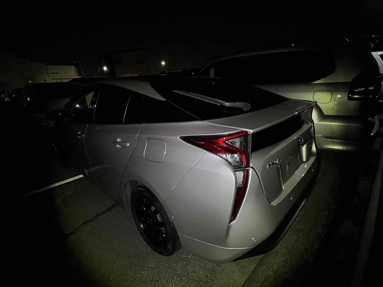 Toyota Prius S SAFETY PLUS TWO TONE