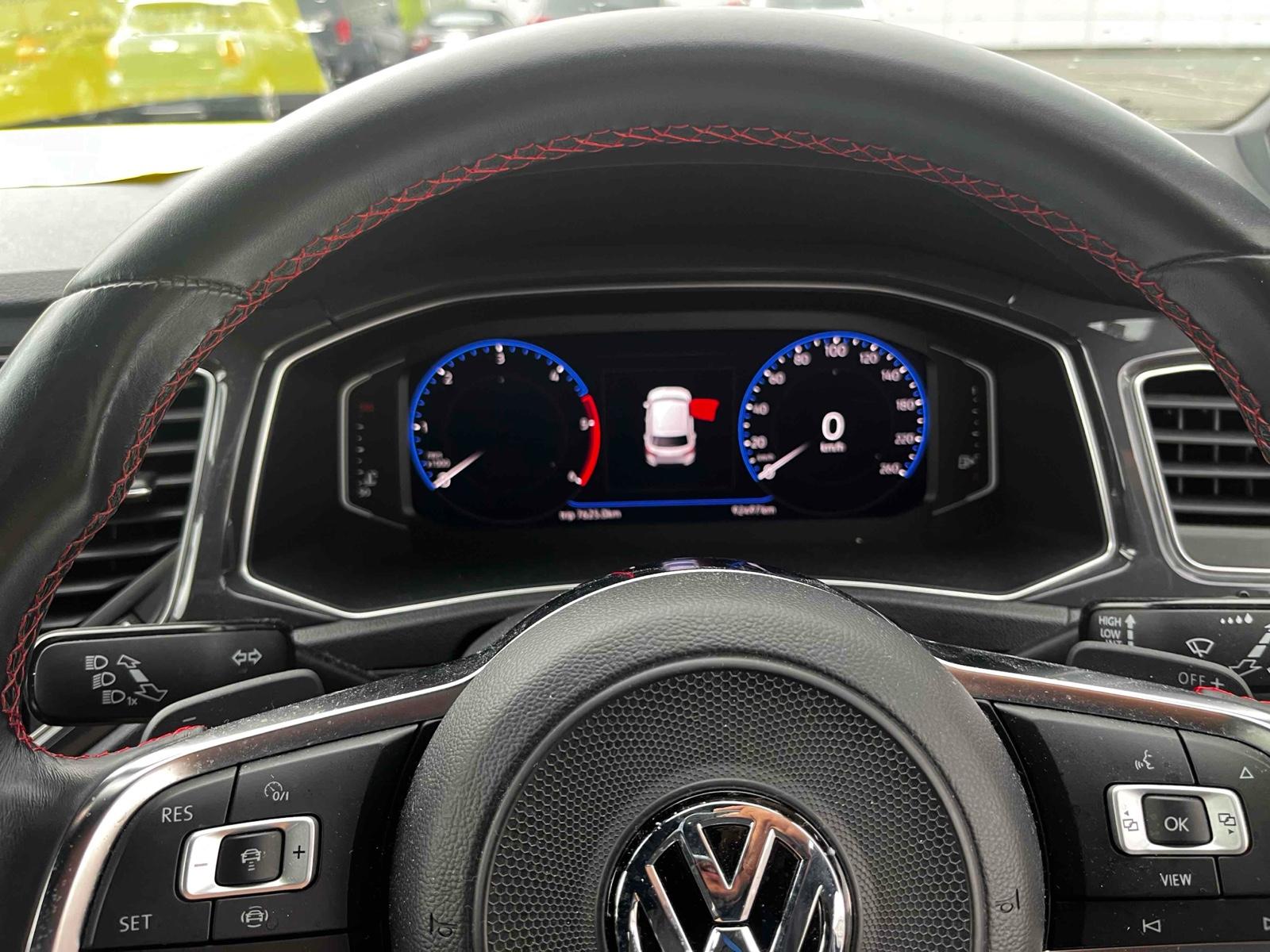 Volkswagen T-Roc TDI SPORT