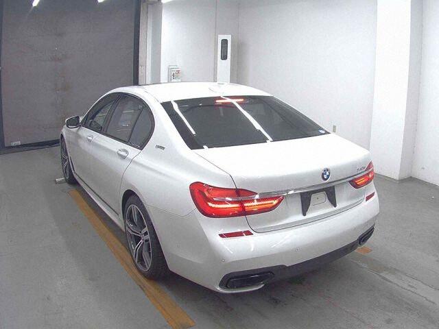 BMW 7 Series 740E IPERFORMANCE M-SPORT