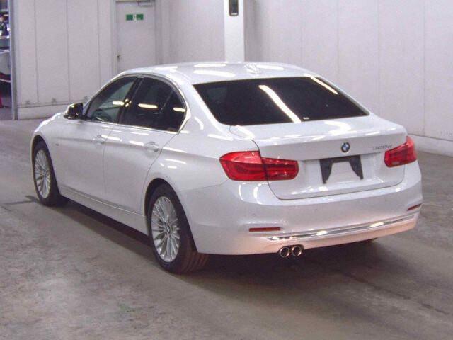 BMW 3 Series 4d 320D LUXURY