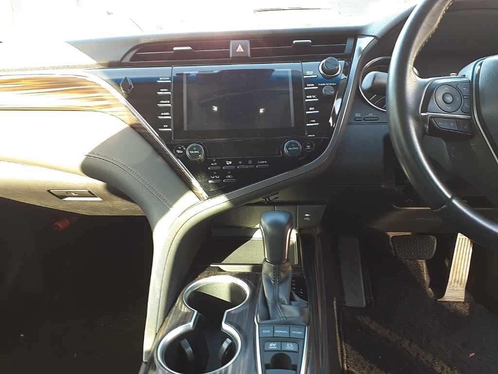 Toyota Camry G LEATHER PACKAGE