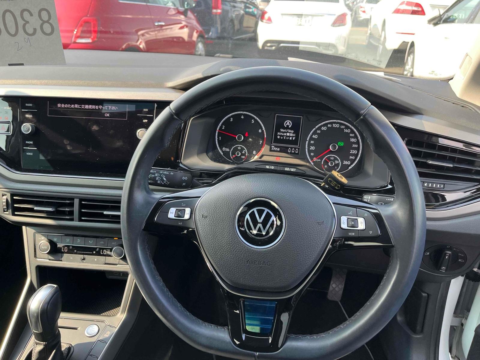 Volkswagen POLO 5D TSI COMFORT LINE