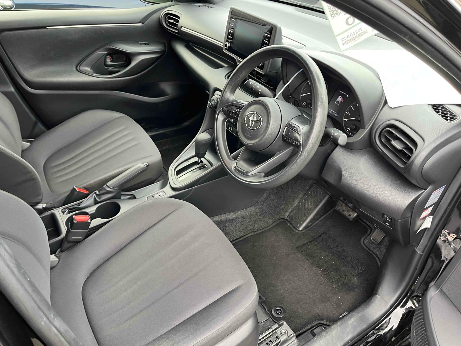Toyota Yaris X
