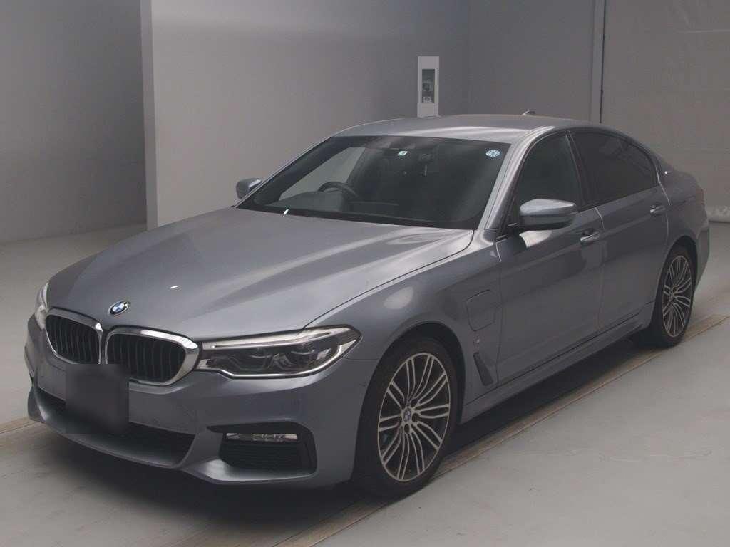 BMW 530 E M SPORT I PAFOMANS