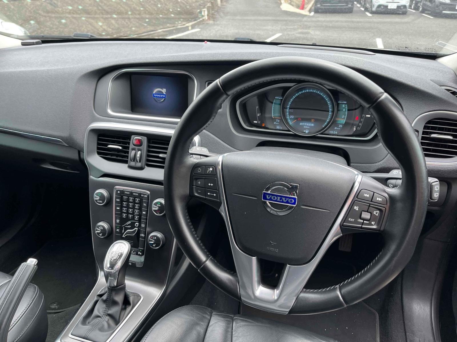 Volvo V40 T4 SE