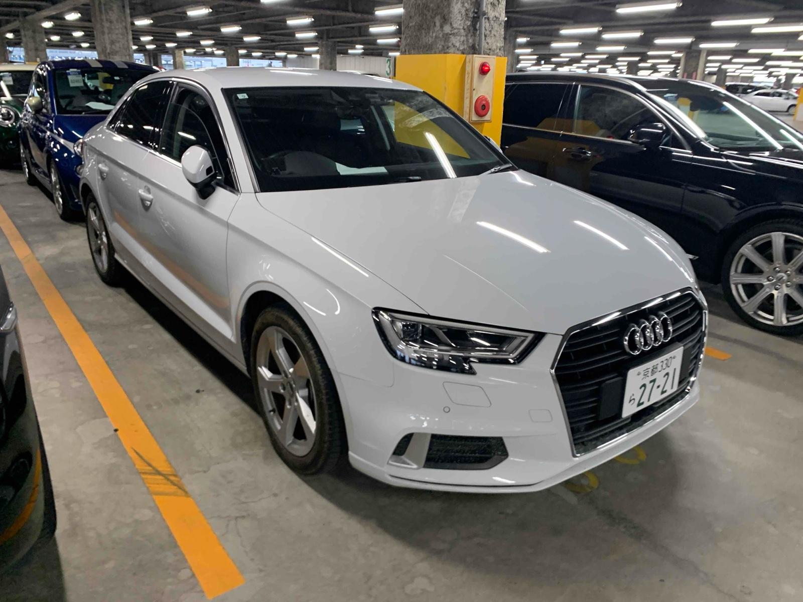 Audi A3 SEDAN 30TFSI SPORT SIGNATURE EDITION