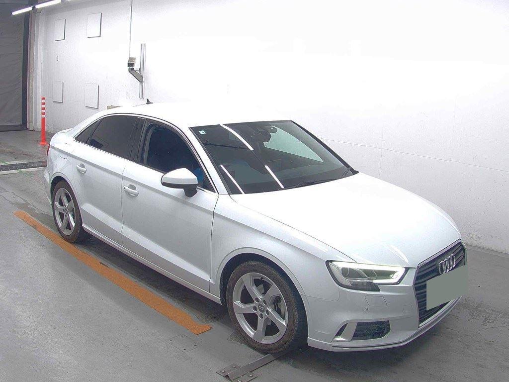 Audi A3 SEDAN 30TFSI SPORT SIGNATURE EDITION