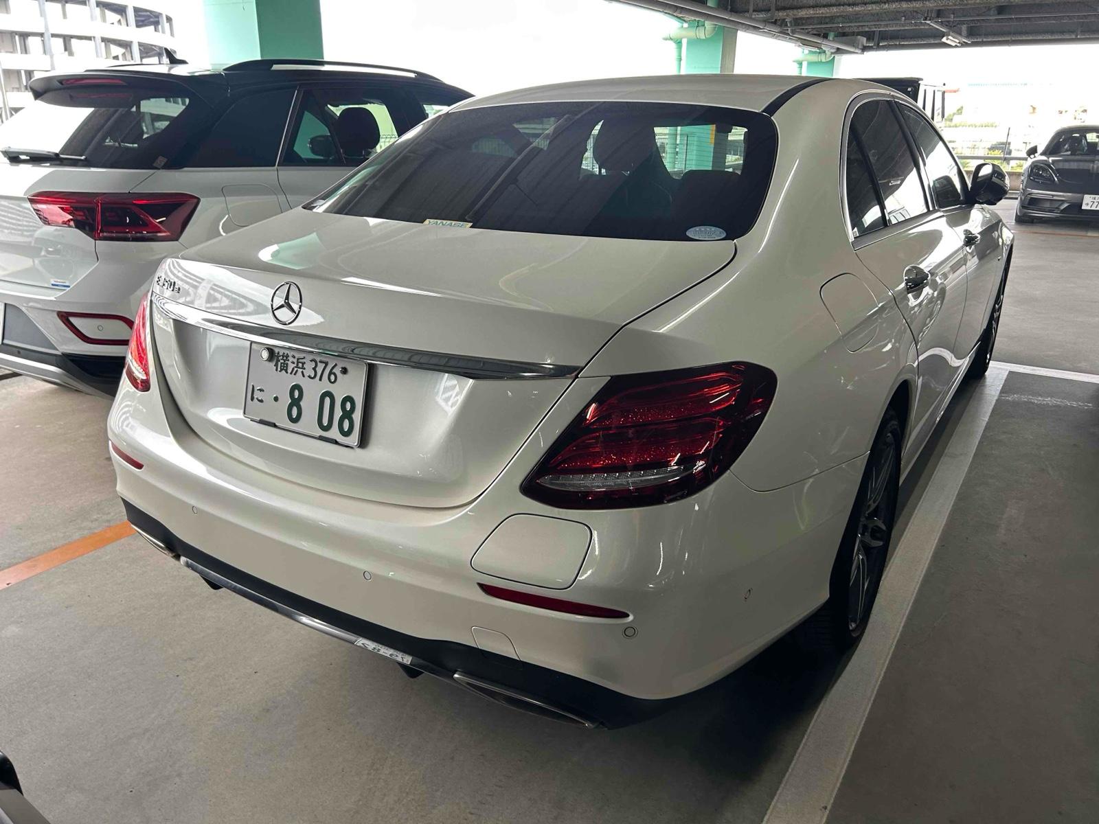 Mercedes-Benz E Class E350E AVANT G SPOILER