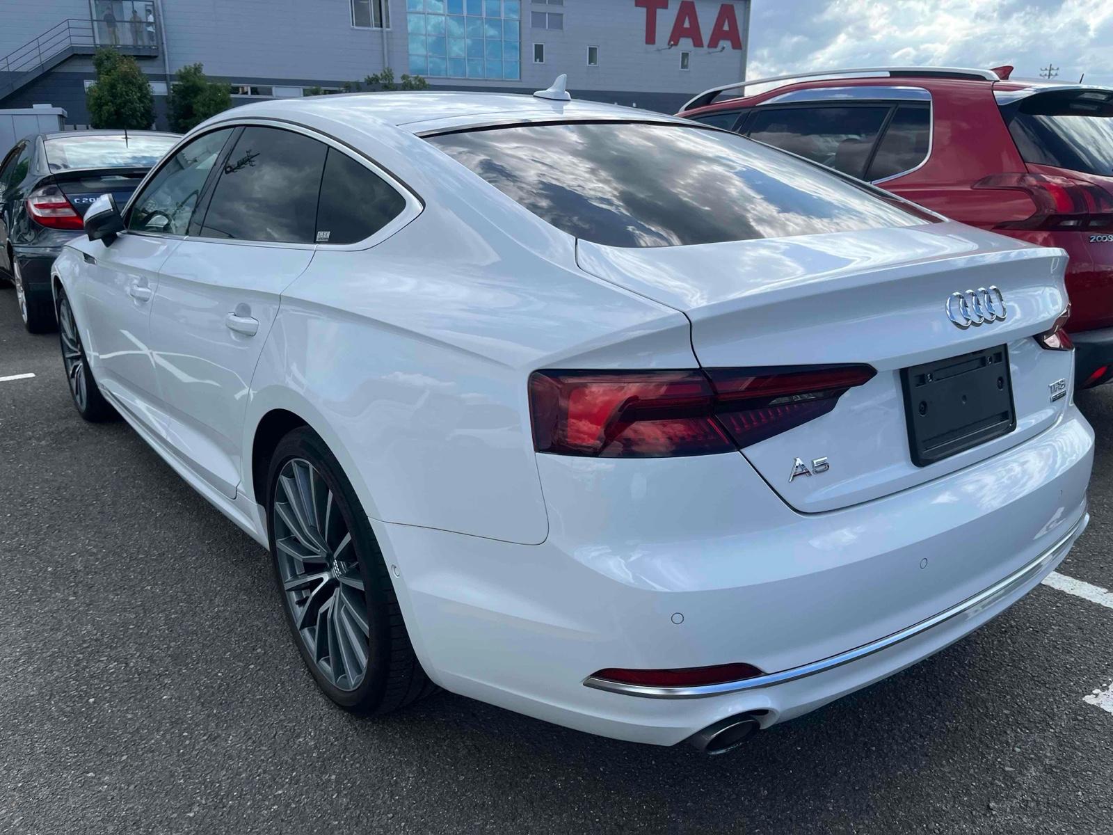 Audi A5 SPORTBACK 2.0TFSI QUATTRO SPOILER -4WD