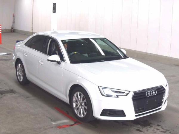 Audi A4 2.0TFSI LED LINE-PKG