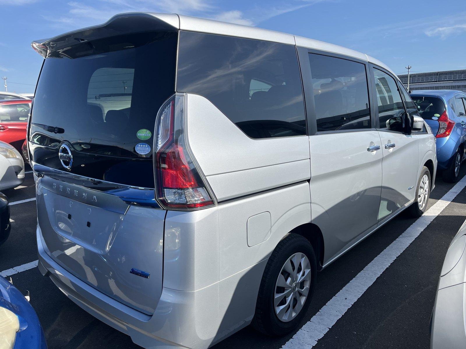 Nissan Serena X