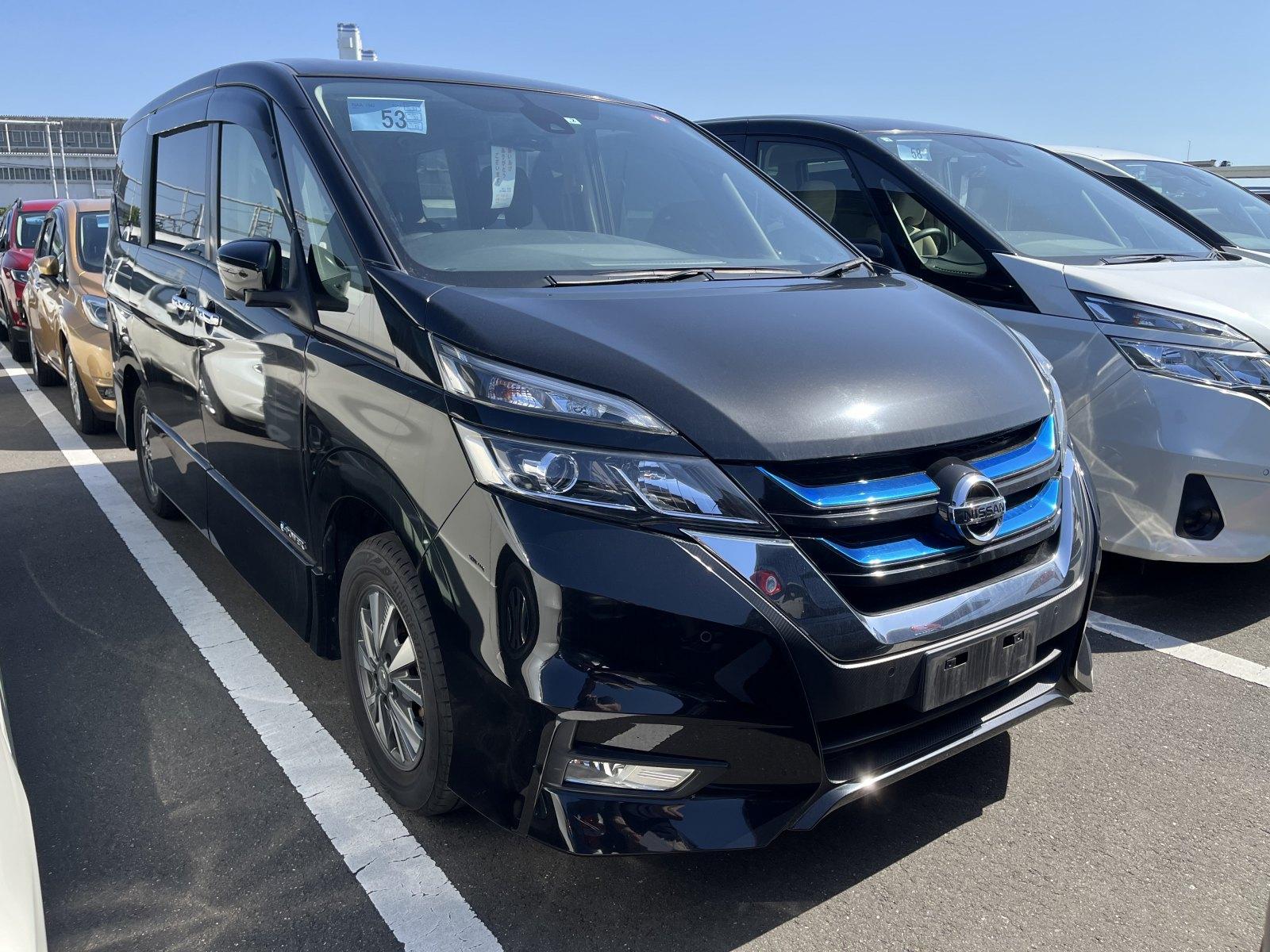 Nissan Serena E- POWER HIGHWAY STAR V