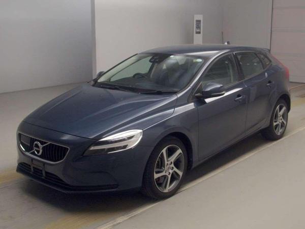 Volvo V40 D4MO MEN MANY M