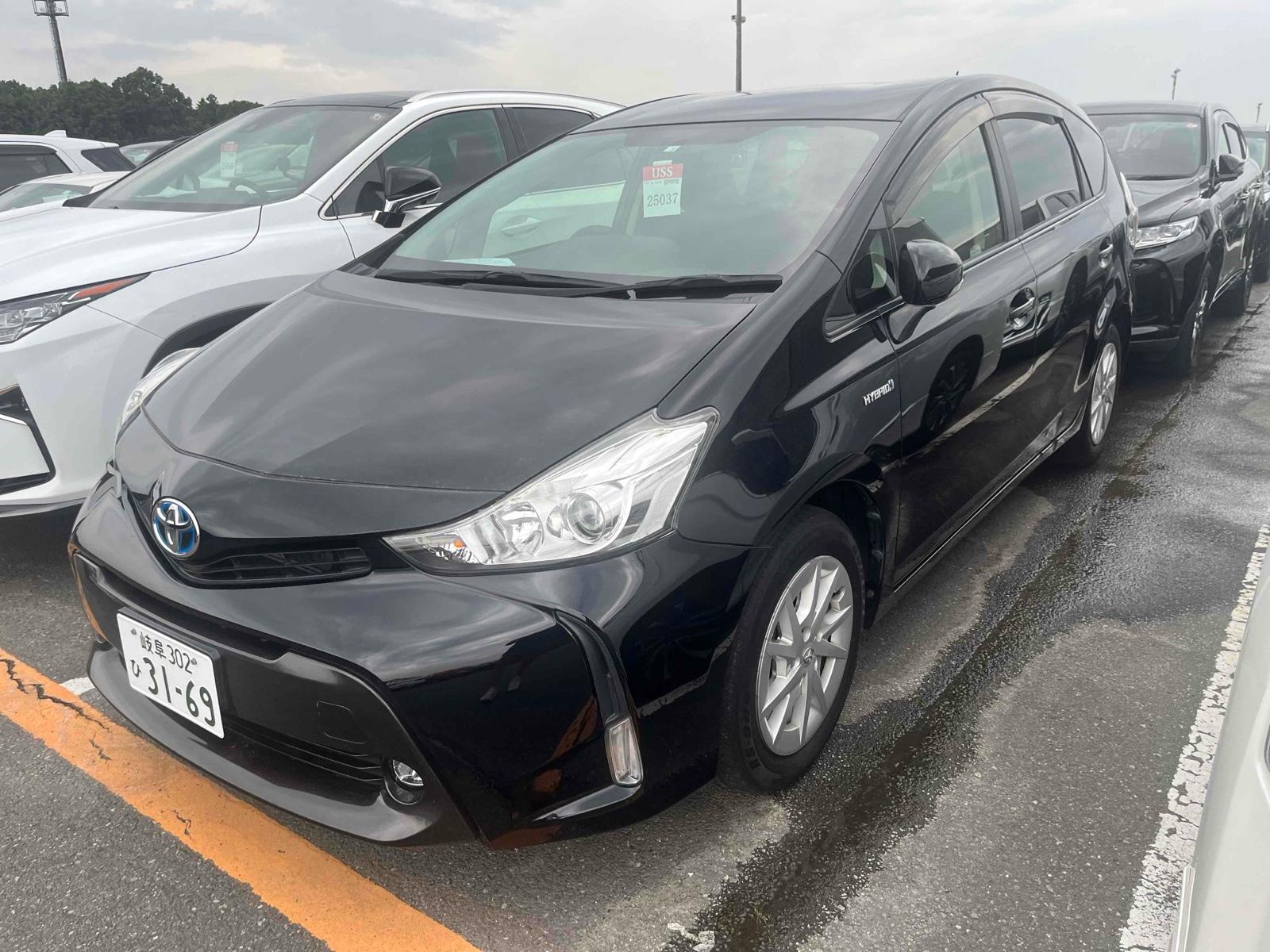 Toyota Prius ALPHA S