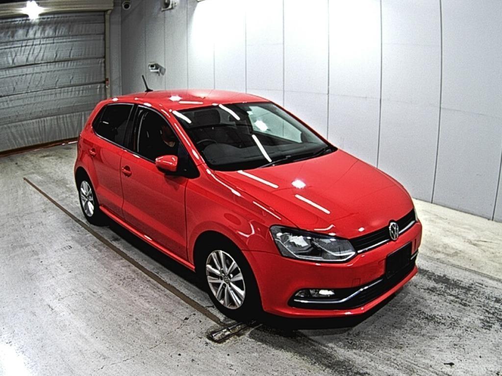 Volkswagen Polo TSIｺﾝﾌｫｰﾄﾗｲﾝ